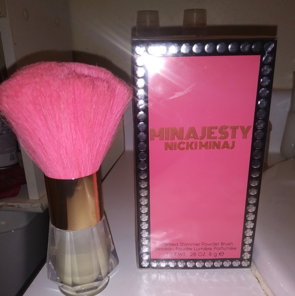 Nicki Minaj Other - ~MINAJESTY🌺Brush